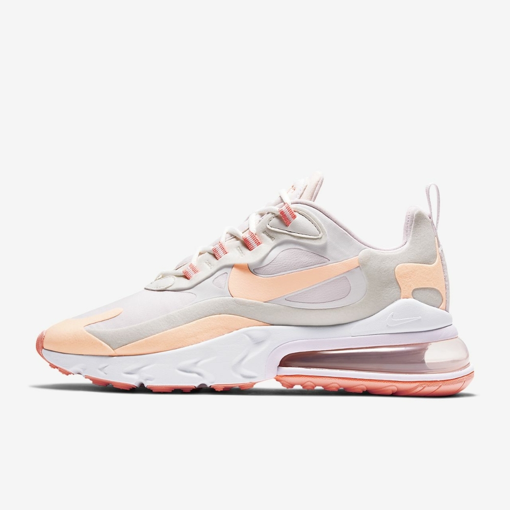 NWOT NIKE Air Max React 270